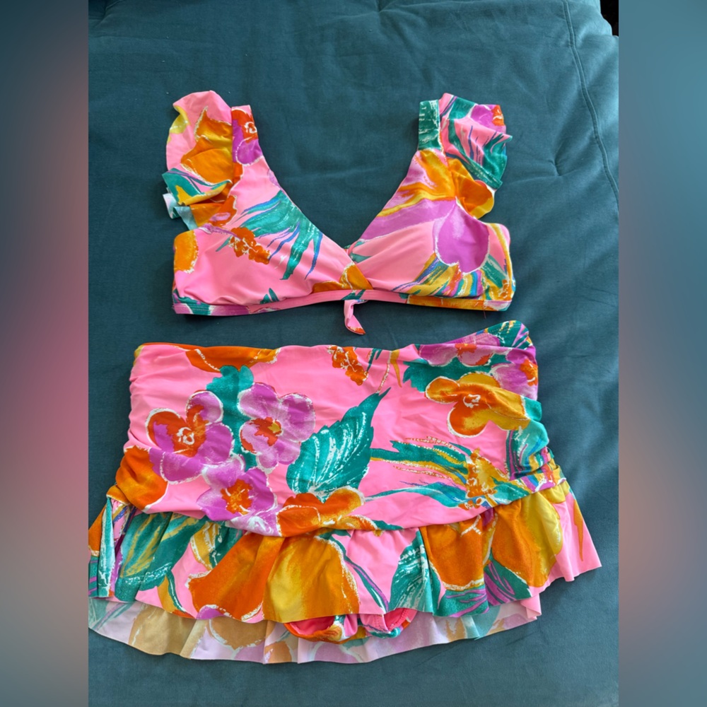 La Blanca Pink and Purple Bikini top 8 bottom 10